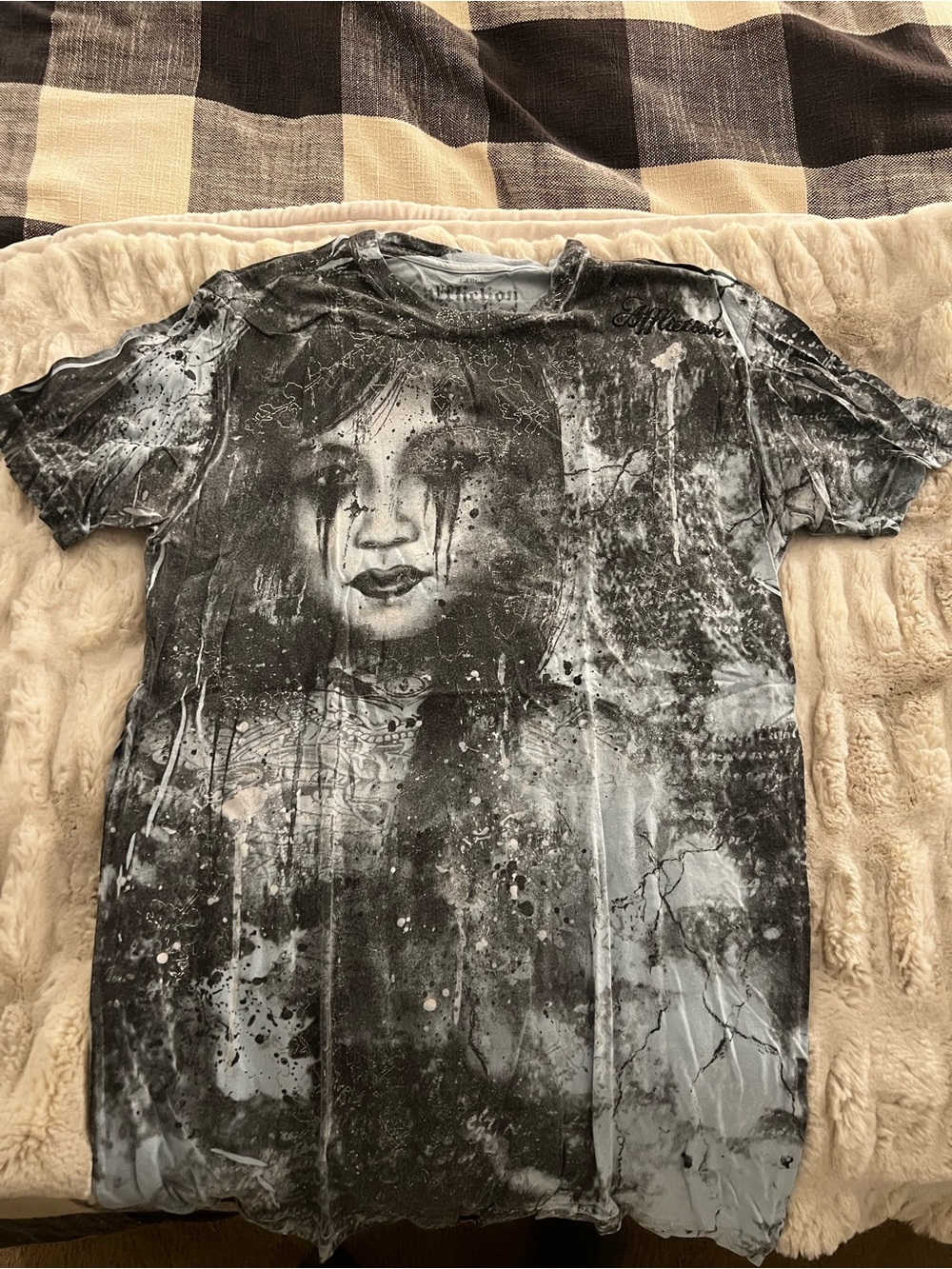 Mens Affliction Tee bundle (13 Large tops)